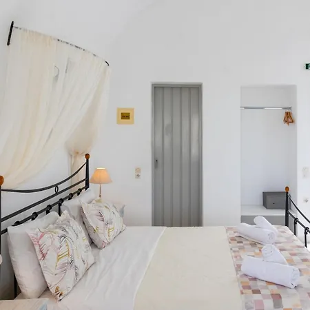 Hotiday Santorini Seafront Hotel 3*
